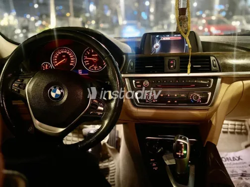 بي ام دبليو 316 2015 أبيض مستعملة للبيع - 2