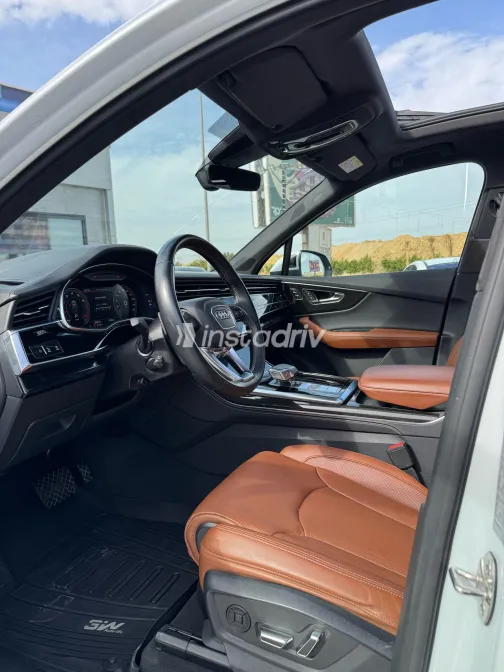 Audi Q7 2024 White Used for Sale - 5