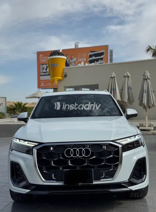 Audi Q7 2024 White Used for Sale - 8