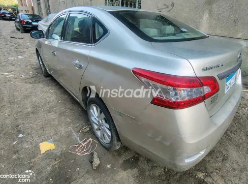 نيسان سنترا 2019 أبيض مستعملة للبيع - 5