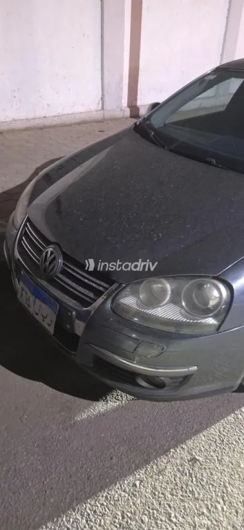 فولكس فاغن جيتا 2010 بترولي مستعملة للبيع - 4