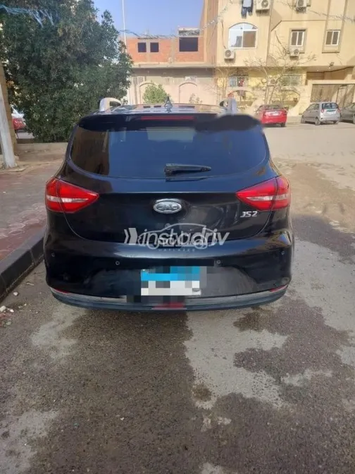 جاك S2 2025 أسود مستعملة للبيع - 2