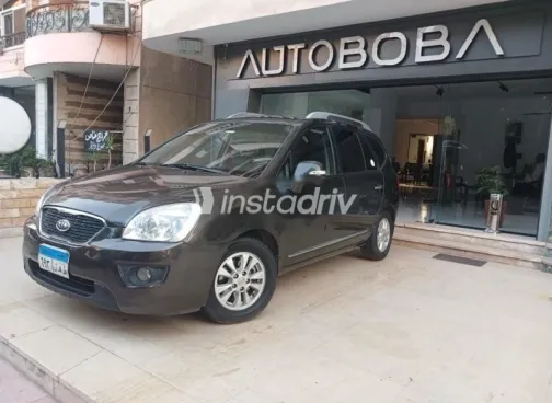 كيا كارينز 2011 بني مستعملة للبيع - 2