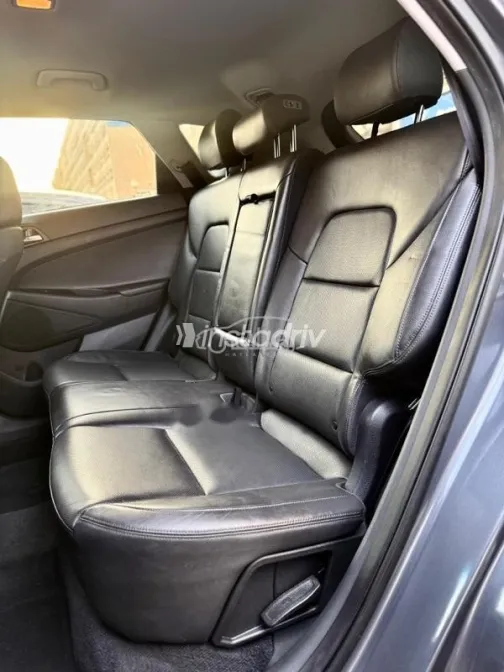Hyundai Tucson GDI 2017 Gray Used for Sale - 6