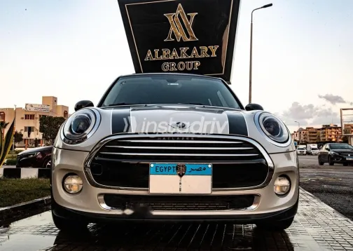 مينى كوبر 2017 فضي مستعملة للبيع - 4