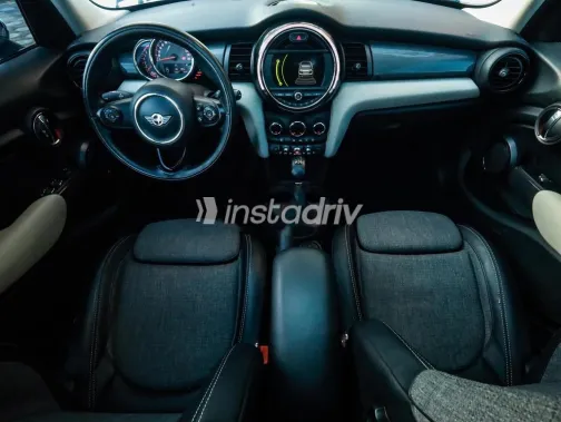 مينى كوبر 2017 فضي مستعملة للبيع - 6