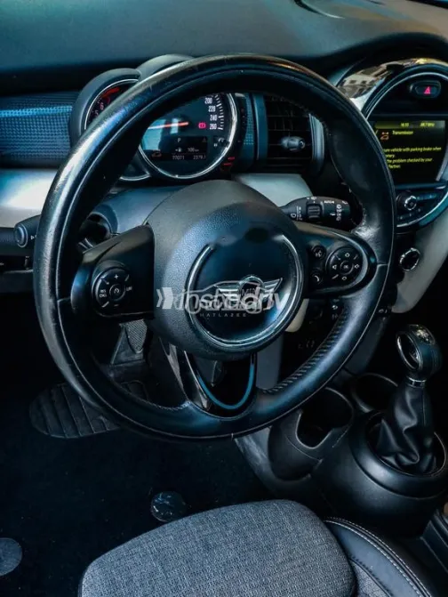 مينى كوبر 2017 فضي مستعملة للبيع - 8