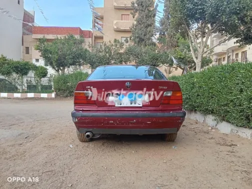 بي ام دبليو 316 1994 أحمر غامق مستعملة للبيع - 2