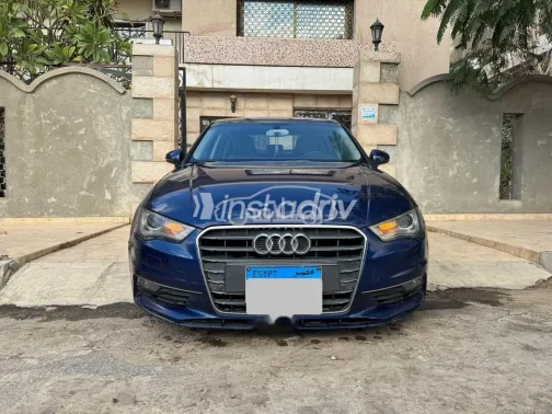 اودي A3 2016 أزرق مستعملة للبيع - 1