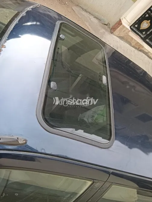 Suzuki Swift 1994 Petroleum Used for Sale - 4