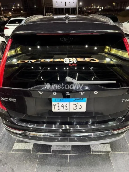 فولفو XC90 2020 أسود مستعملة للبيع - 6