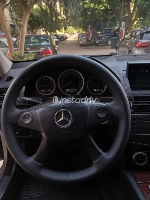 Mercedes C 180 2011 Gray Used for Sale - 9