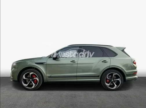 Bentley Bentayga 2025 Green Used for Sale - 3