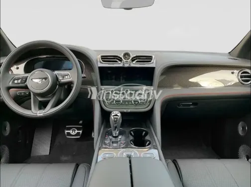 Bentley Bentayga 2025 Green Used for Sale - 8