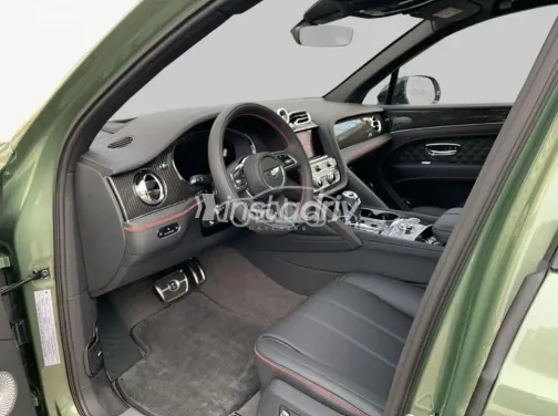 Bentley Bentayga 2025 Green Used for Sale - 10