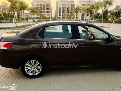 Peugeot 301 2017 White Used for Sale - 4