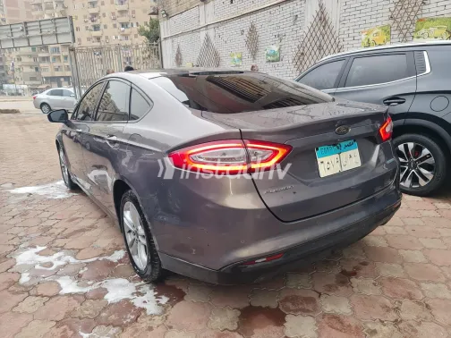 فورد فيوجن 2015 أبيض مستعملة للبيع - 2