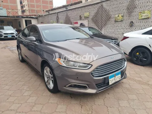 فورد فيوجن 2015 أبيض مستعملة للبيع - 3