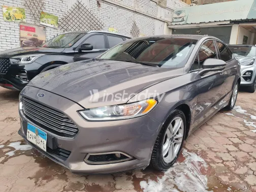 فورد فيوجن 2015 أبيض مستعملة للبيع - 5