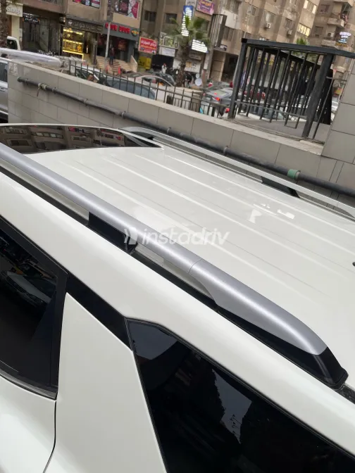 سانج يونج تيفولى 2020 أبيض مستعملة للبيع - 7