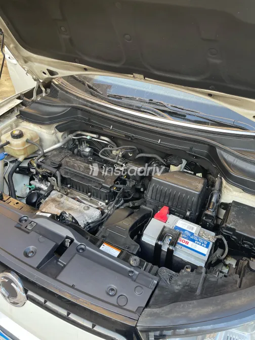 سانج يونج تيفولى 2020 أبيض مستعملة للبيع - 9