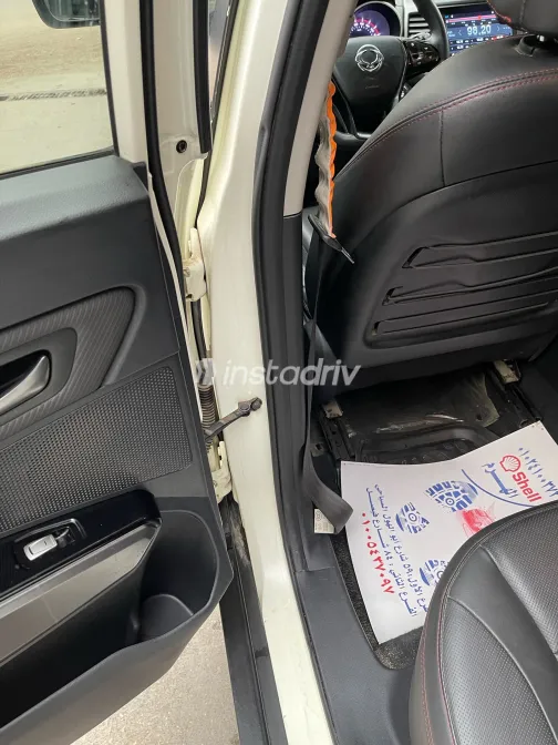 سانج يونج تيفولى 2020 أبيض مستعملة للبيع - 10