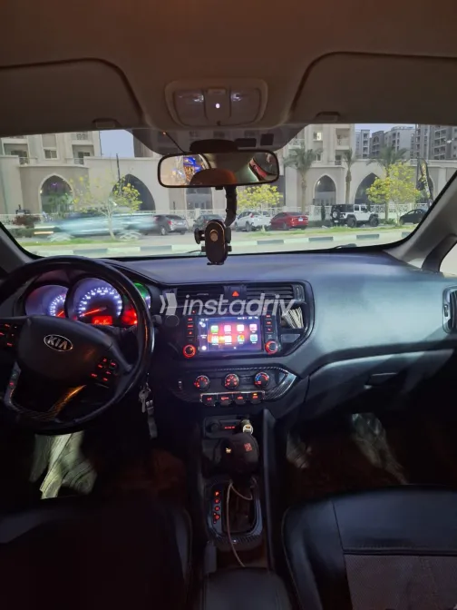 Kia Rio 2013 White Used for Sale - 3