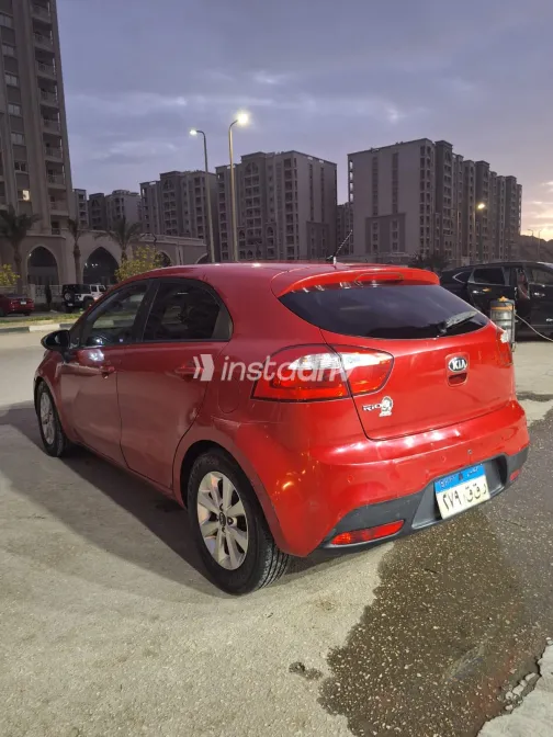 Kia Rio 2013 White Used for Sale - 7