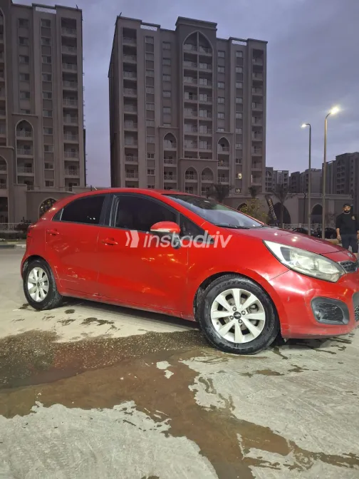 Kia Rio 2013 White Used for Sale - 8