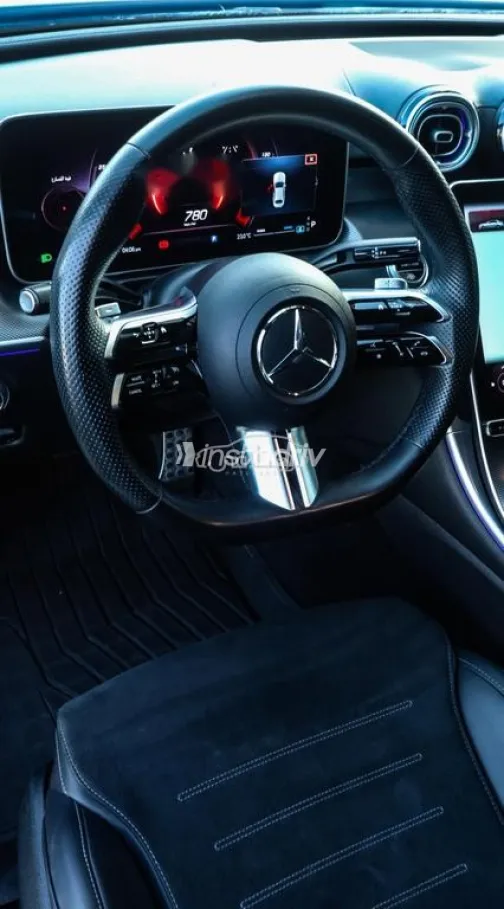 Mercedes C 180 2023 Silver Used for Sale - 10