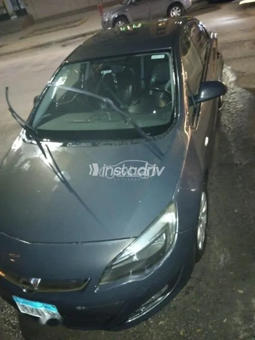 اوبل أسترا 2016 أبيض مستعملة للبيع - 7