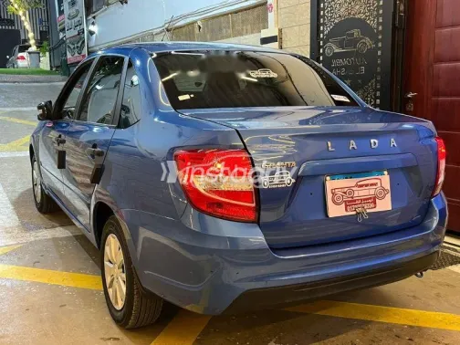 لادا جرانتا 2023 أزرق غامق مستعملة للبيع - 4