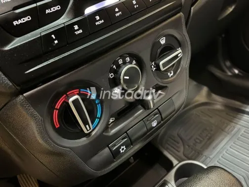 لادا جرانتا 2023 أزرق غامق مستعملة للبيع - 8