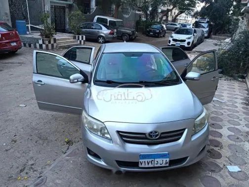 Toyota Corolla 2009 Silver Used for Sale - 2
