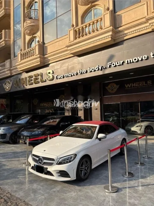 Mercedes C 180 2019 White Used for Sale - 1