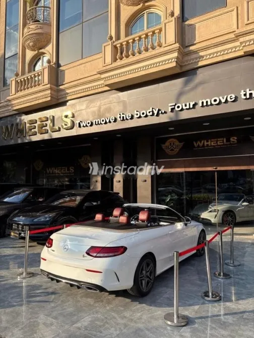 Mercedes C 180 2019 White Used for Sale - 2