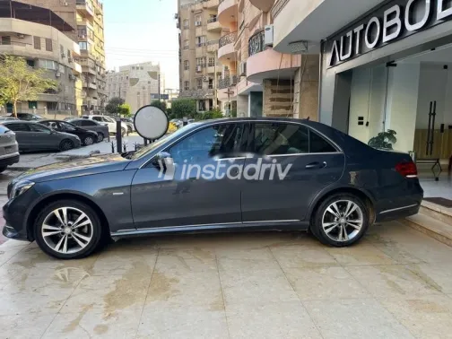 Mercedes E 180 2016 Gray Used for Sale - 3