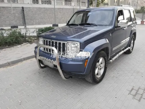 جيب شيروكي 2009 رمادي مستعملة للبيع - 2