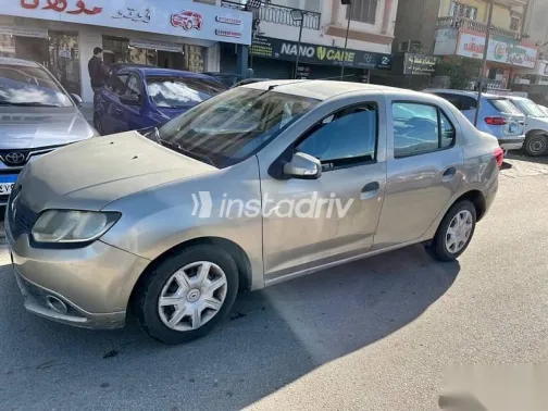 Renault Logan 2016 Silver Used for Sale - 1