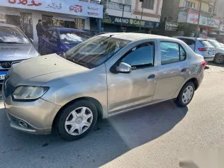 رينو لوجان 2016 فضي مستعملة للبيع