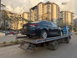 تويوتا كورولا 2026 أزرق غامق جديدة للبيع