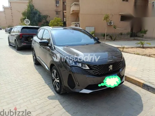 بيجو 3008 2021 فضي مستعملة للبيع - 5