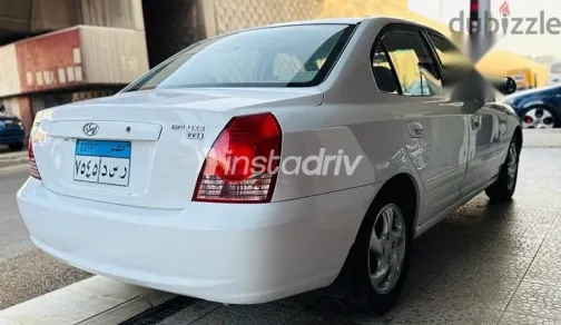 هيونداي افانتي 2003 أبيض مستعملة للبيع - 6