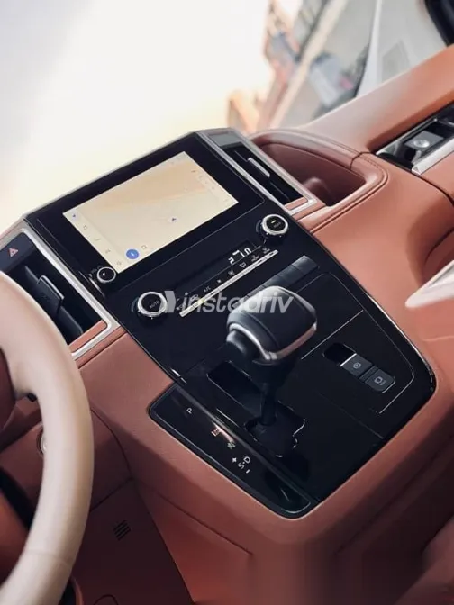 تويوتا جرانفيا 2026 أسود جديدة للبيع - 6