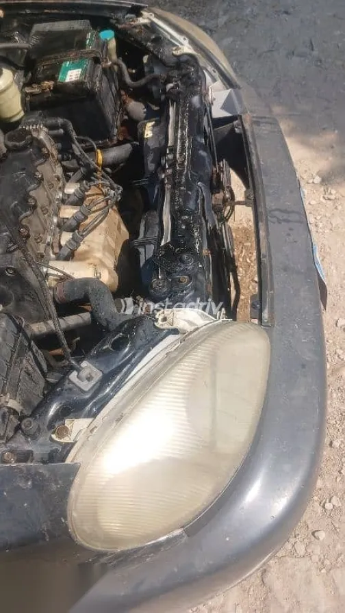 دايو لانوس 2002 أسود مستعملة للبيع - 2