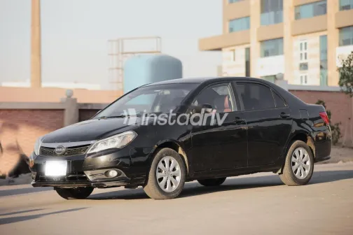 بى واى دى‬ F3 2022 أبيض مستعملة للبيع - 2