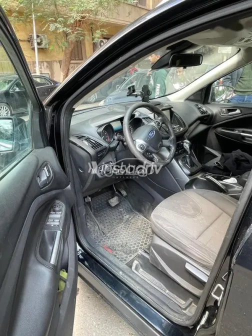 فورد كوجا 2016 أسود مستعملة للبيع - 4