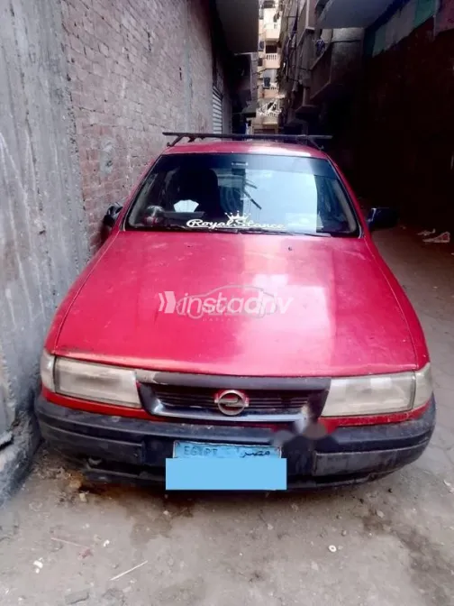 اوبل فيكترا 1994 أحمر مستعملة للبيع - 3