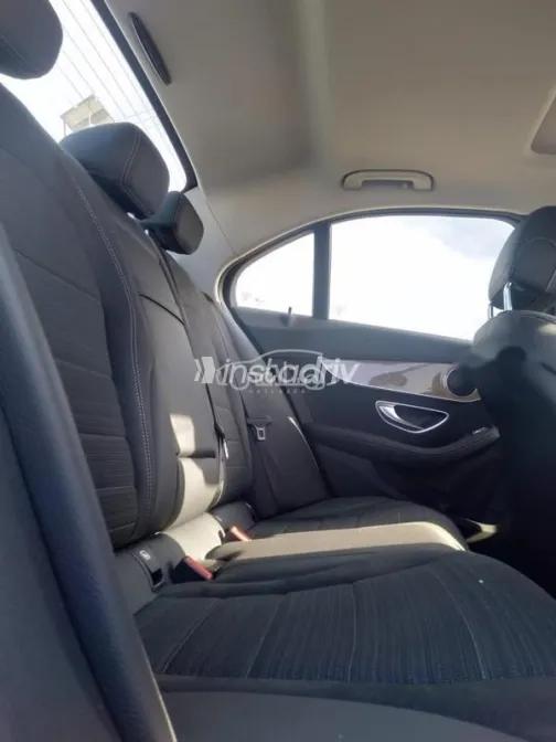 مرسيدس C 180 2018 أسود مستعملة للبيع - 4