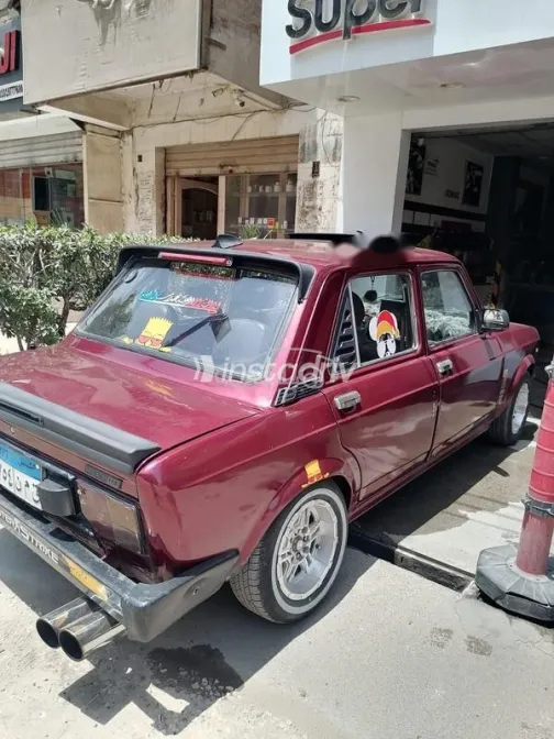 فيات 128 1985 أحمر مستعملة للبيع - 4